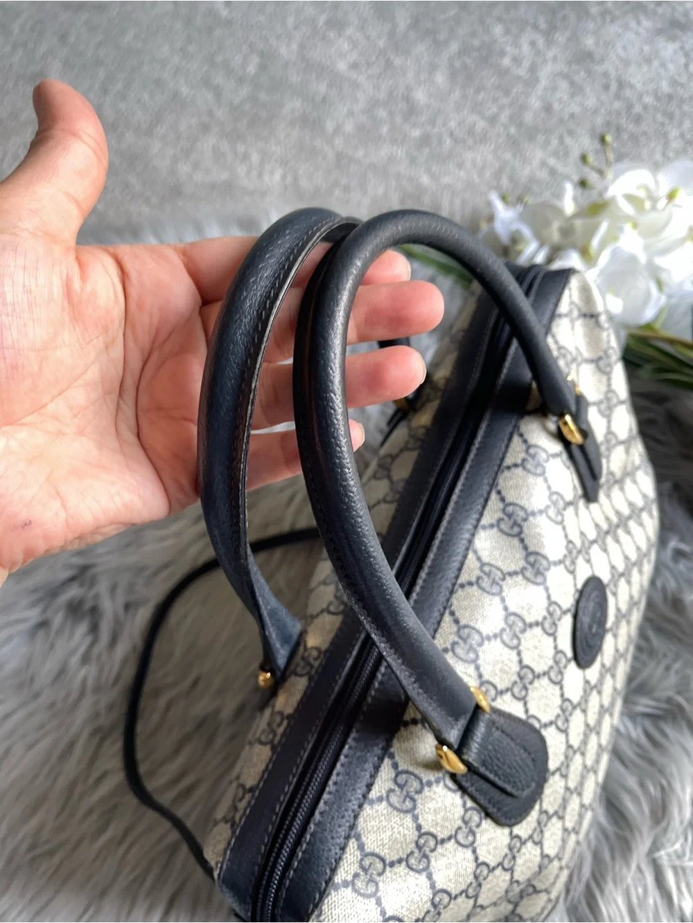 Gucci Black & Beige GG Supreme Canvas Top-Handle Satchel